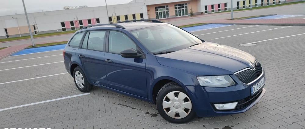 Skoda Octavia cena 26900 przebieg: 294000, rok produkcji 2013 z Koszalin małe 379